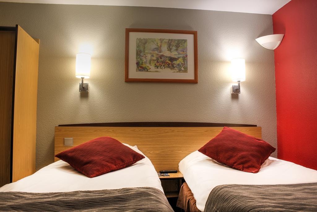 Hôtel Inn Design Resto Novo Bourges Quarto foto